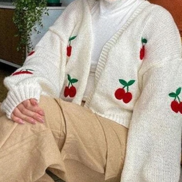 Cozy Embroidered Cherry Open Front Loose Fit Cardigan - Picture 4 of 8